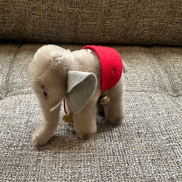 Vintage Hermann Germany Elephant plush stuffed animal Mohair grey - Picture 5 of 5